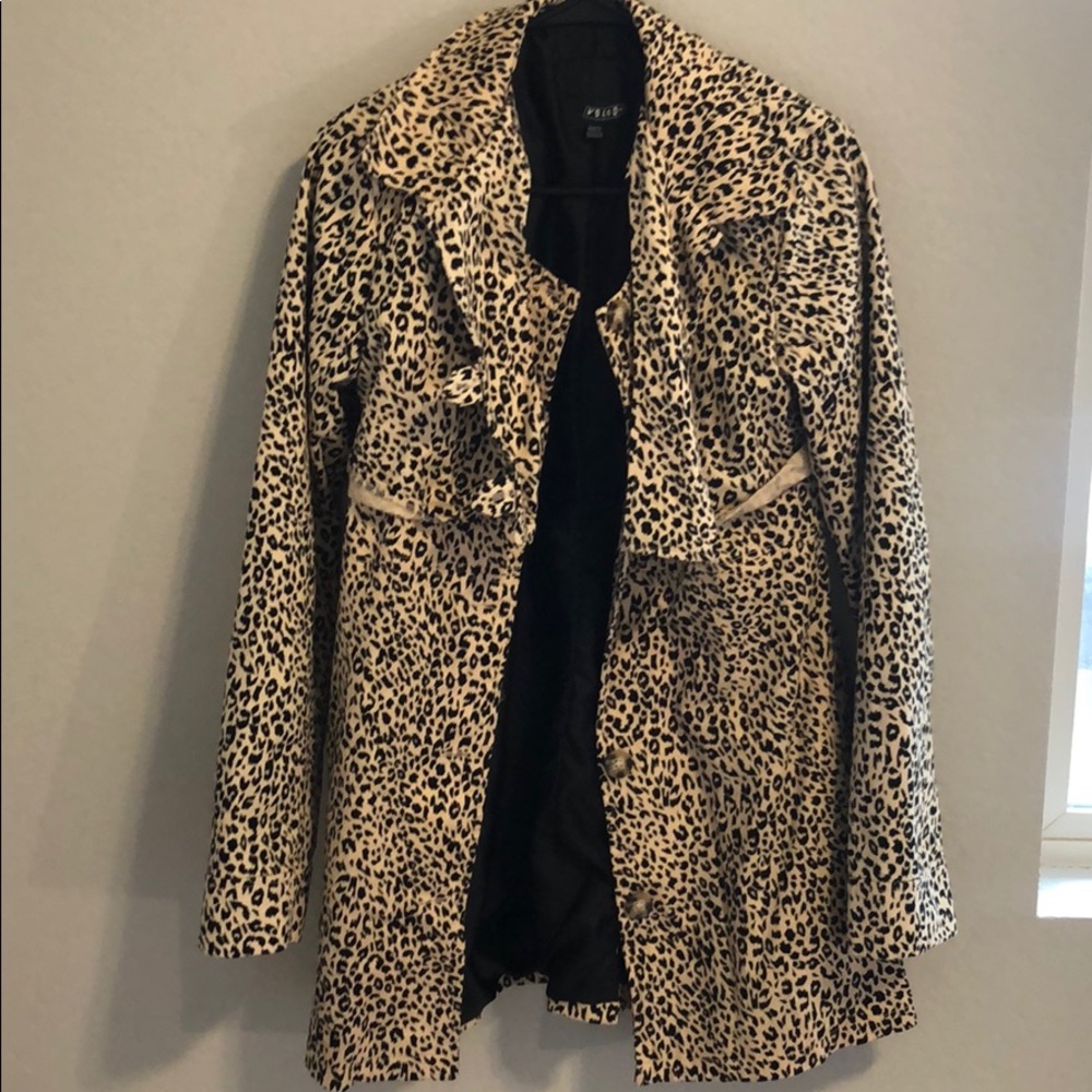 Volcom leopard coat